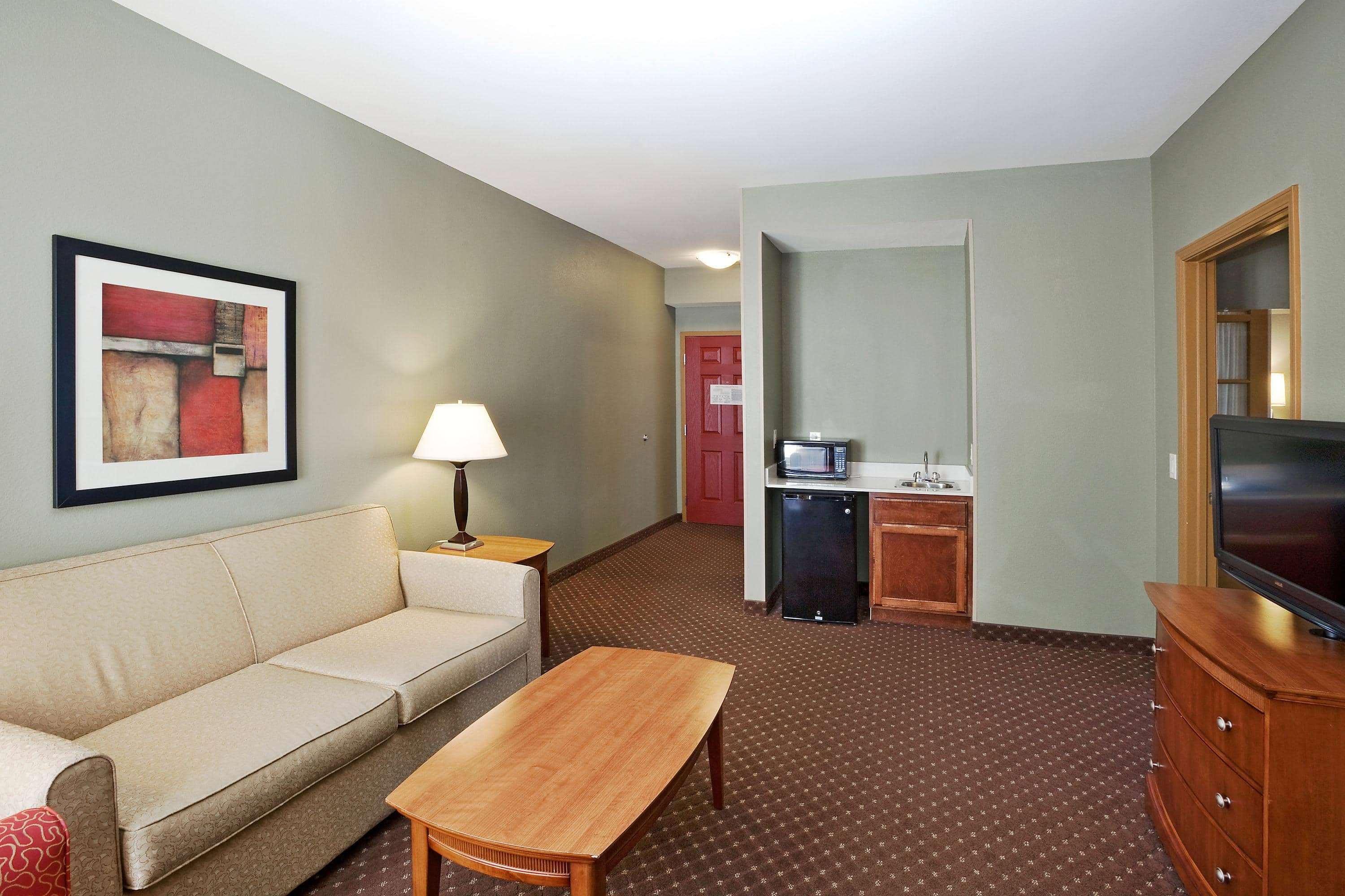 La Quinta By Wyndham Olathe Hotel Exterior photo